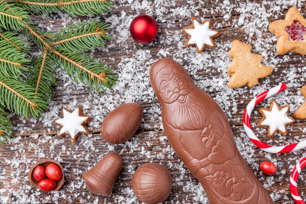 Schokoweihnachtsmann und Weihnachts-Naschereien – bei Zahnschmerzen nur noch halb so lecker