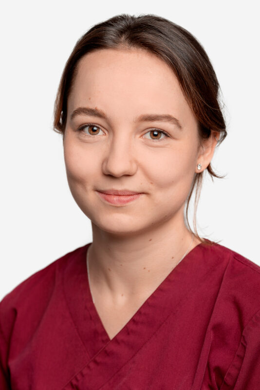 Dr. Caroline Muschter